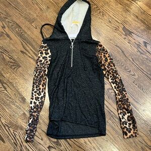 No Boundaries Half Zip Long Sleeve Cheetah Sweatshirt